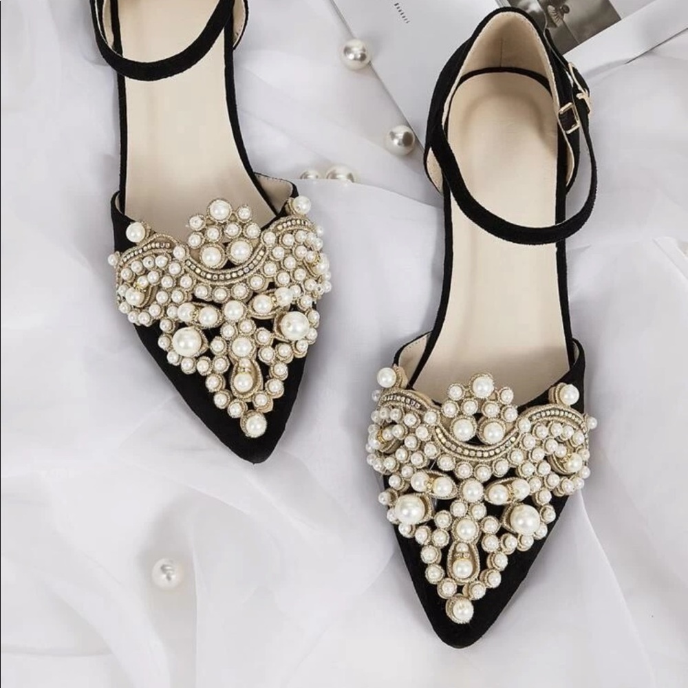 NWOT Special Occasion Point Toe Flat Sandals w/Ankle Straps & Faux Pearl Detail
